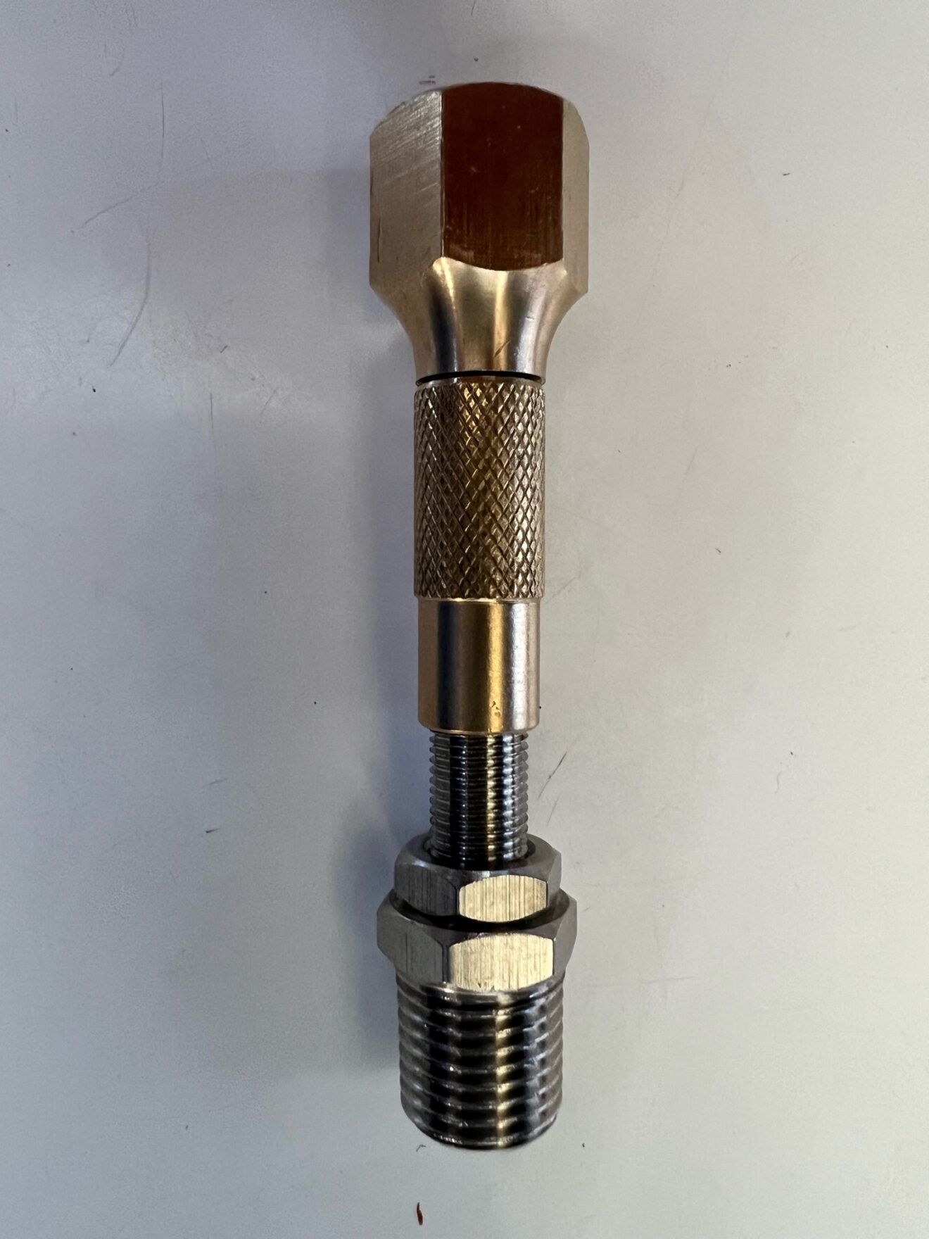 Schrader Valve Adaptor BRASS 1/4 BSP Female to 7.7 mm (.302") x 32 T.P